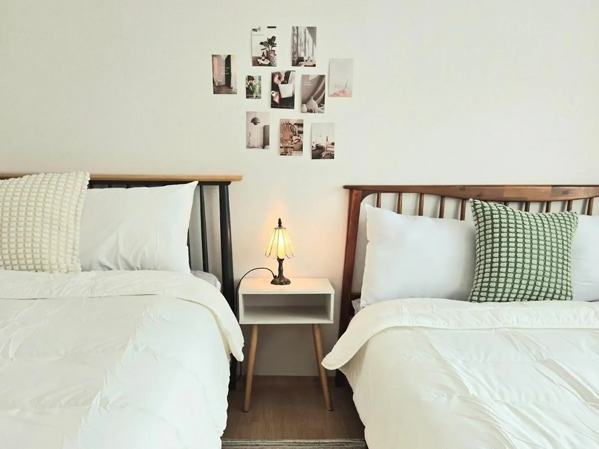 Lalala House Apartment Busan 0*,  South Korea